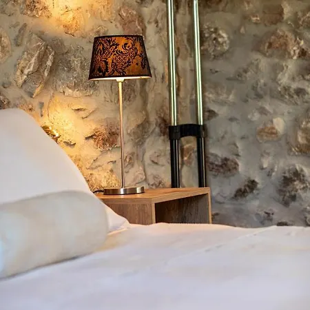 V&m Traditional Luxury * Tolón