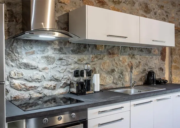 V&m Traditional Luxury Tolón