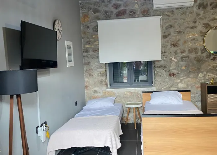 V&m Traditional Luxury Villa *