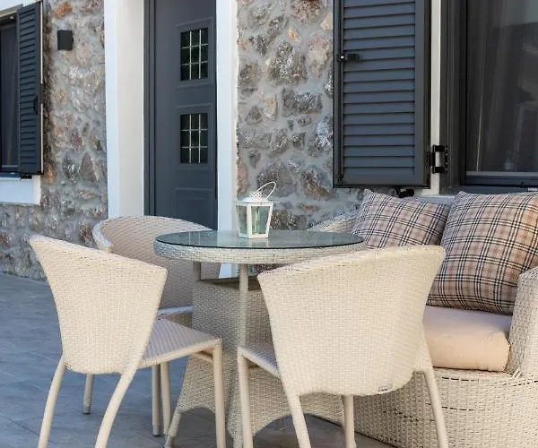 V&m Traditional Luxury