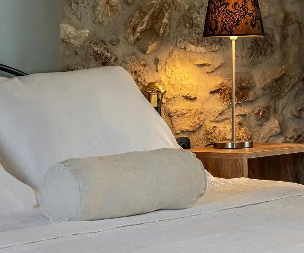 V&m Traditional Luxury *