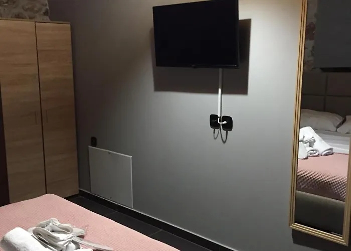 Villa V&m Traditional Luxury Toló